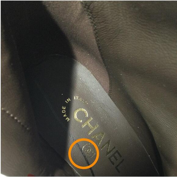 Women’s Chanel icon plain toe block, heel boot size 38.5 made in Italy - Picture 12 of 12